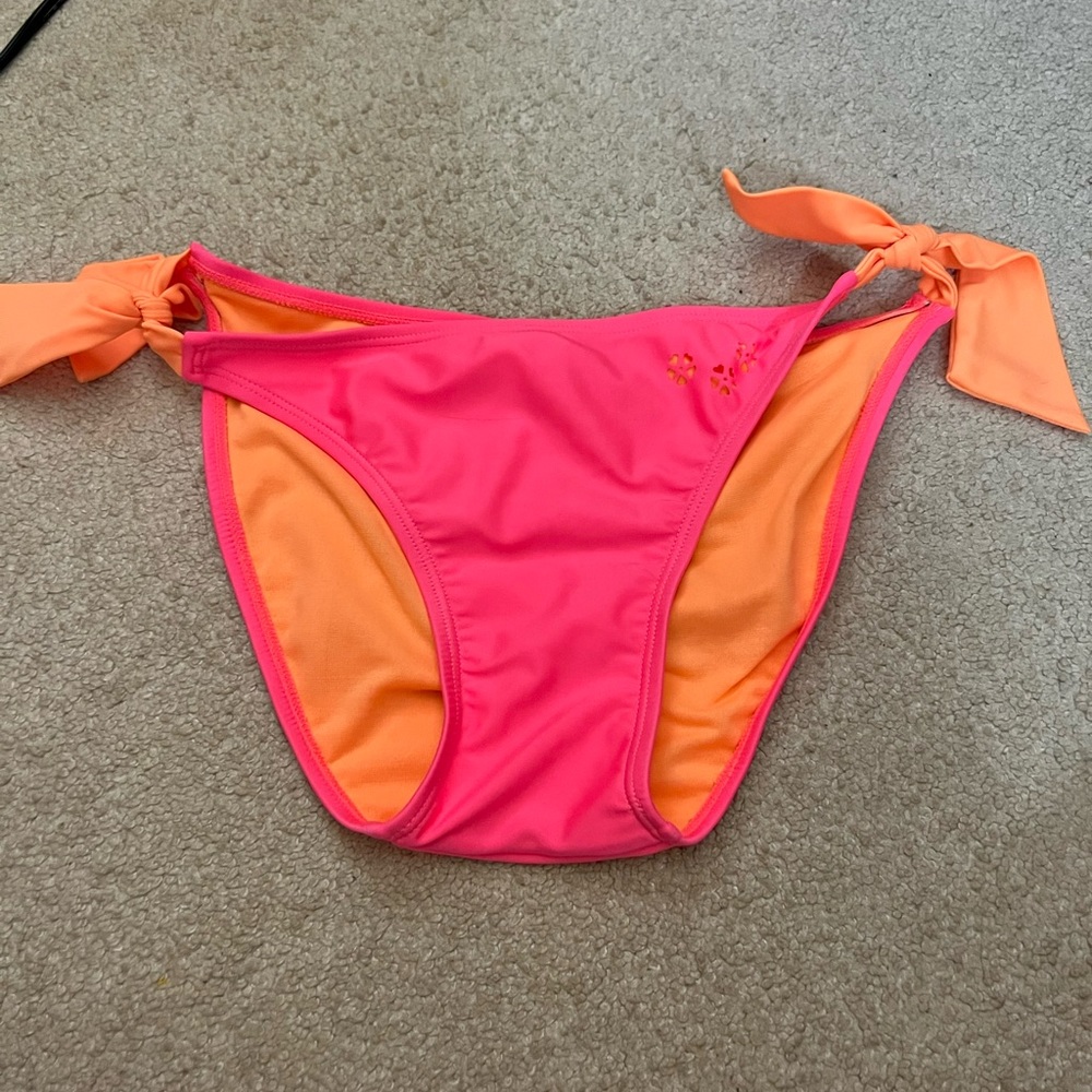 Bikini bottoms